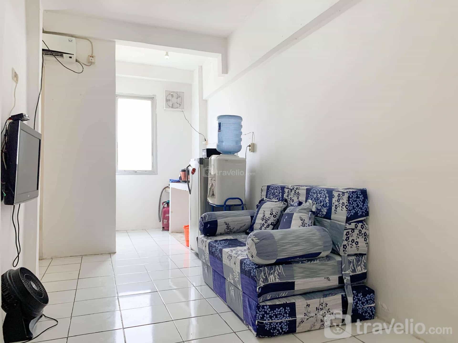 Cozy 2BR at Delta Cakung Apartment By Travelio Cozy 2BR at Delta Cakung Apartment By Travelio
