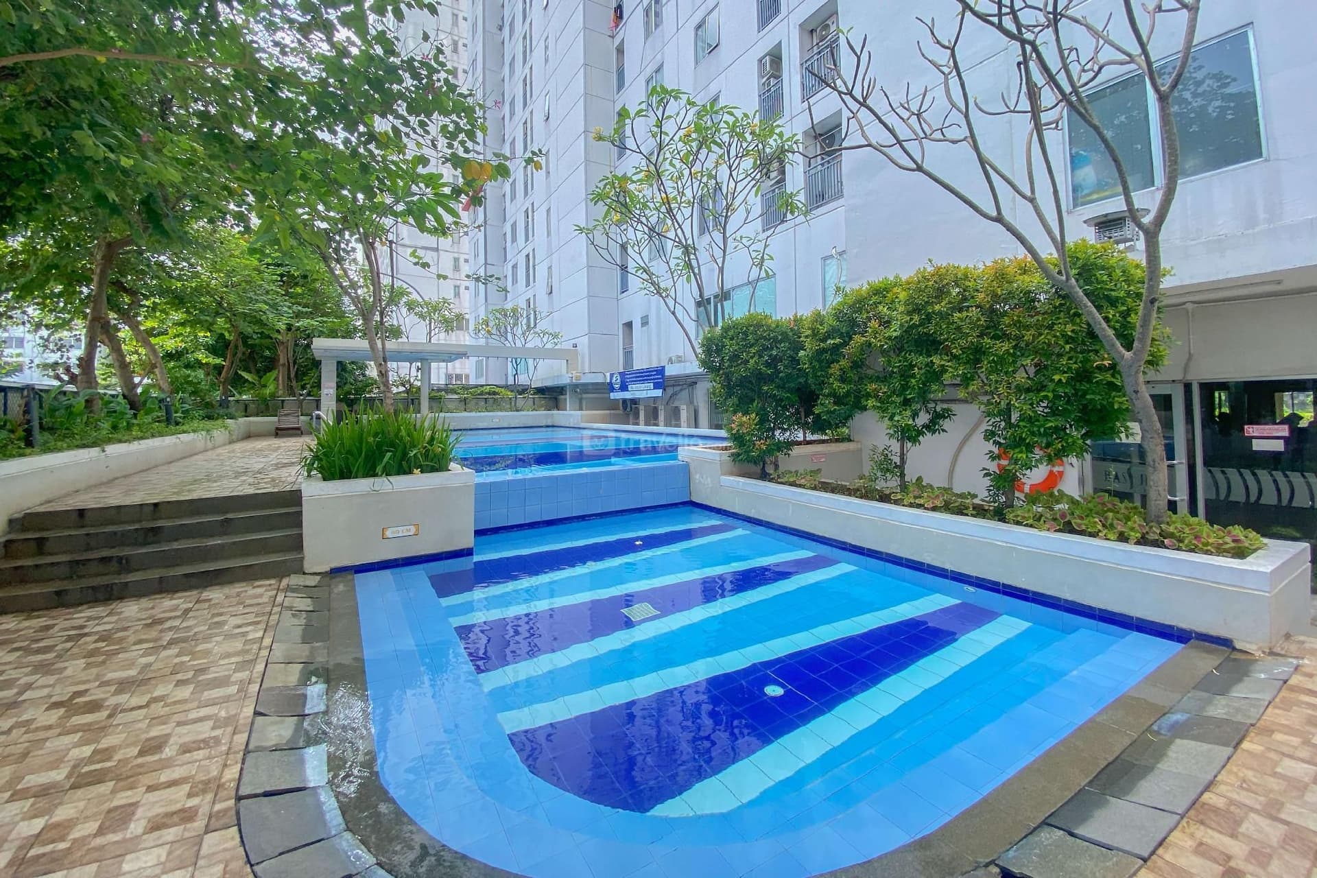 Good Deal And Minimalist 1BR At Bassura City Apartment By Travelio Good Deal And Minimalist 1BR At Bassura City Apartment By Travelio