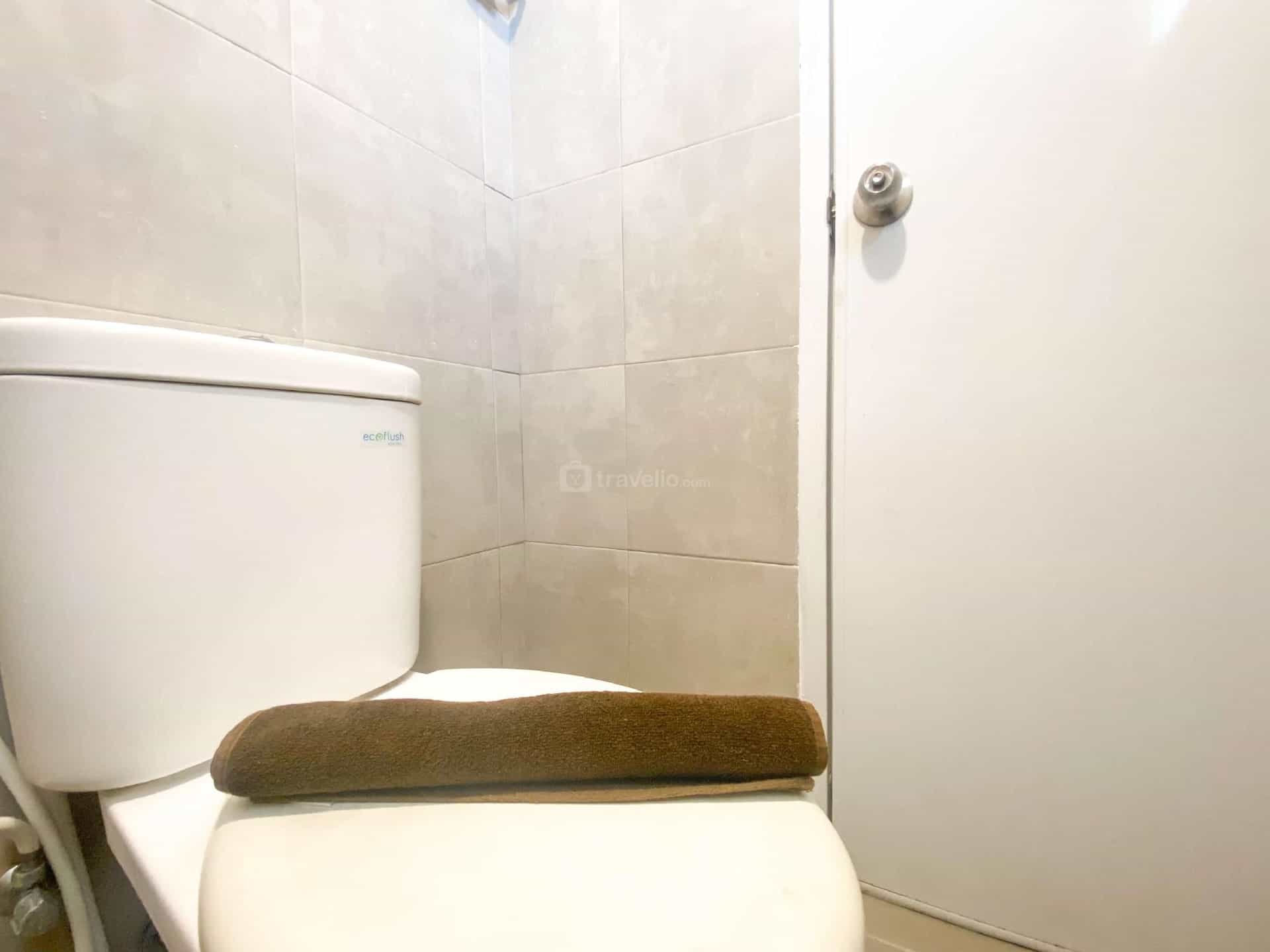 Good Deal And Minimalist 1BR At Bassura City Apartment By Travelio Good Deal And Minimalist 1BR At Bassura City Apartment By Travelio