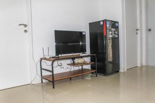 Comfy 2BR Apt Bassura City Near Mall By Travelio2