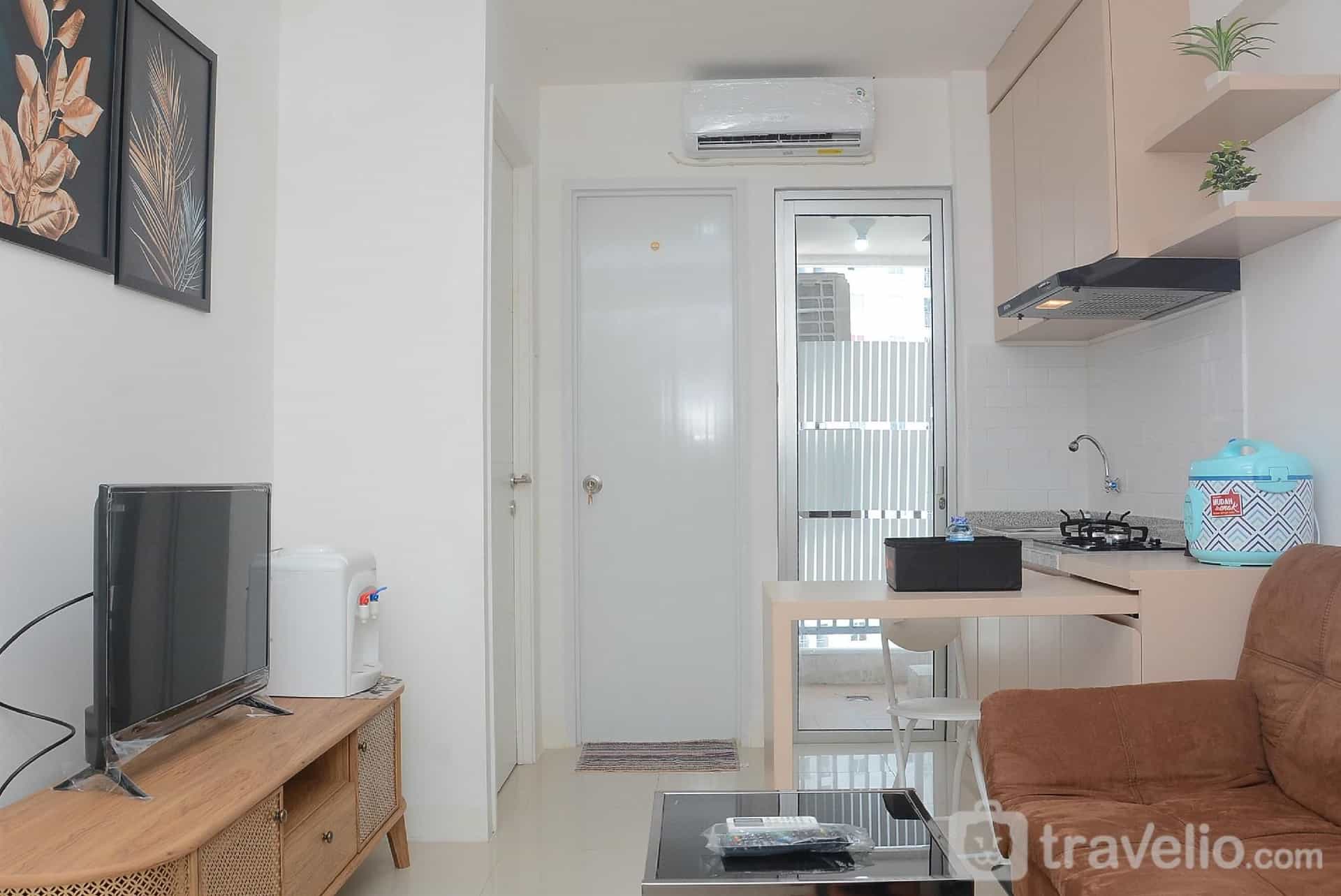 Comfy Bassura City 2BR Apartment By Travelio Comfy Bassura City 2BR Apartment By Travelio