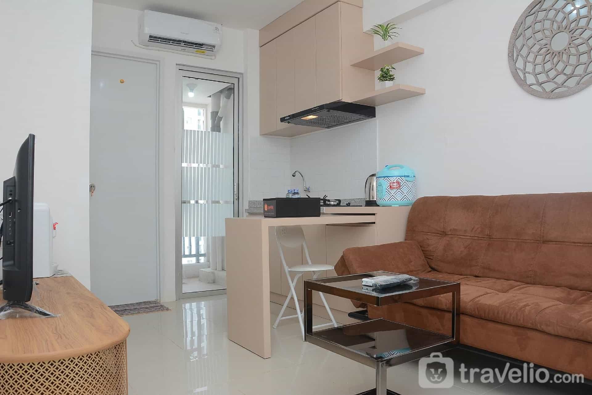 Comfy Bassura City 2BR Apartment By Travelio Comfy Bassura City 2BR Apartment By Travelio