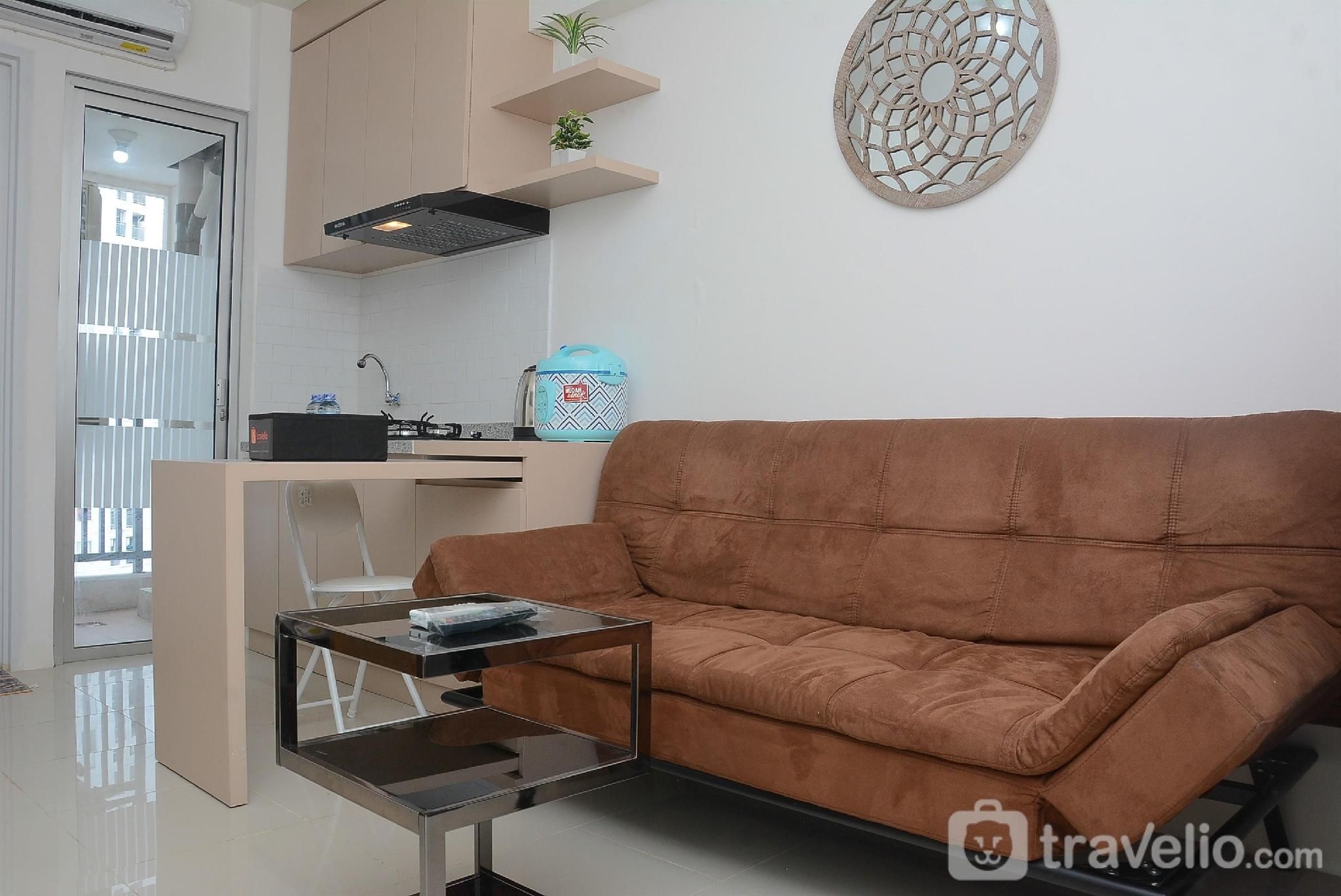 อพาร์ตเมนต์ 2 ห้องนอนอยู่สบาย ที่เมืองบาสซูรา โดยทราเวลิโอ (Comfy Bassura City 2BR Apartment By Travelio)1