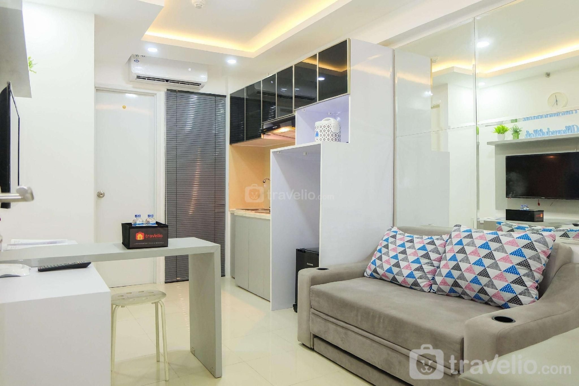 Good 2BR For 5 Pax Bassura Apartment By Travelio3