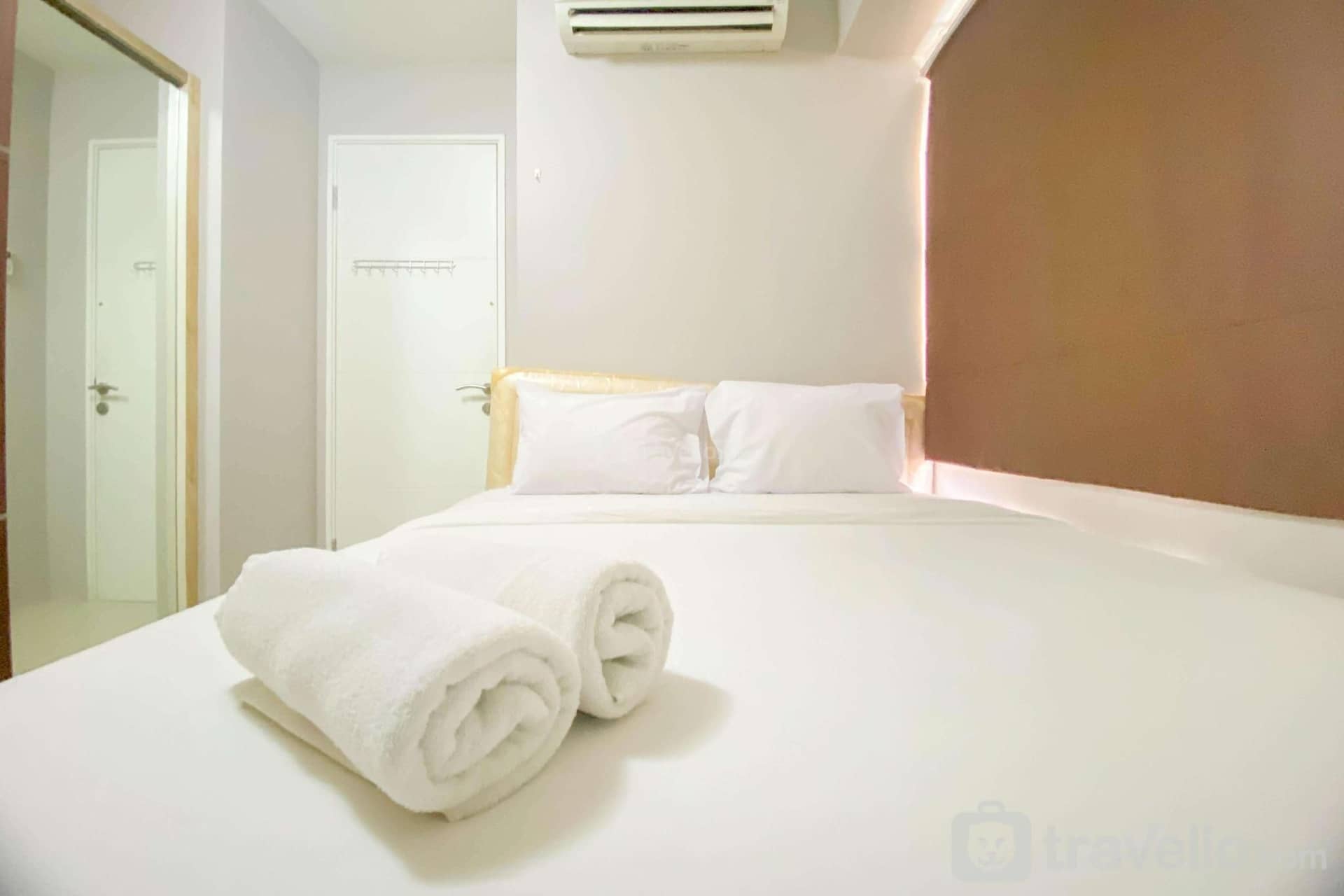 Best Strategic 2BR Apt at Bassura City By Travelio Best Strategic 2BR Apt at Bassura City By Travelio