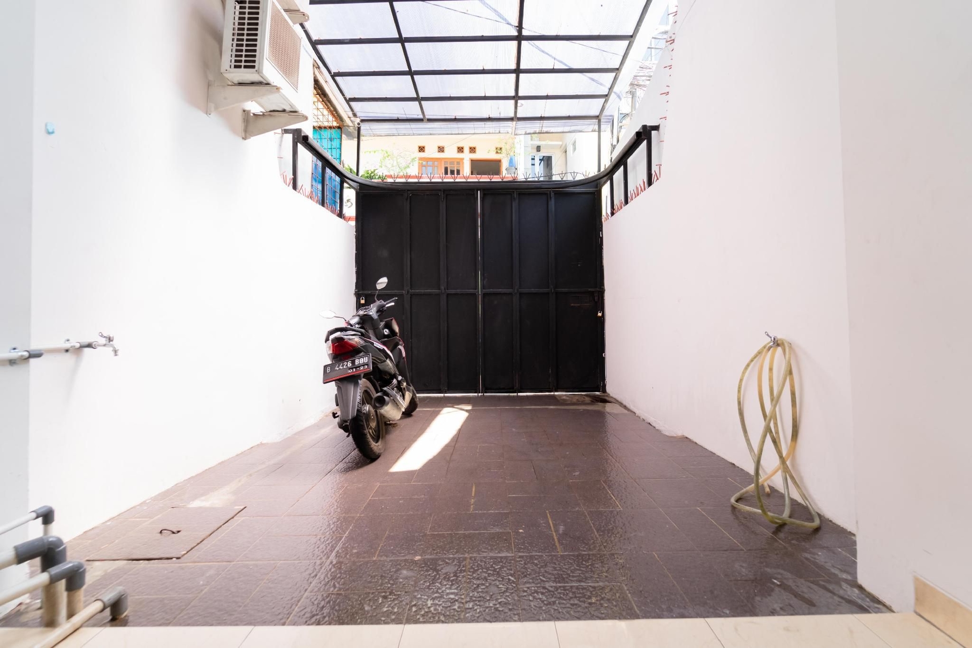 KoolKost Syariah @ Kebon Kacang III Street3