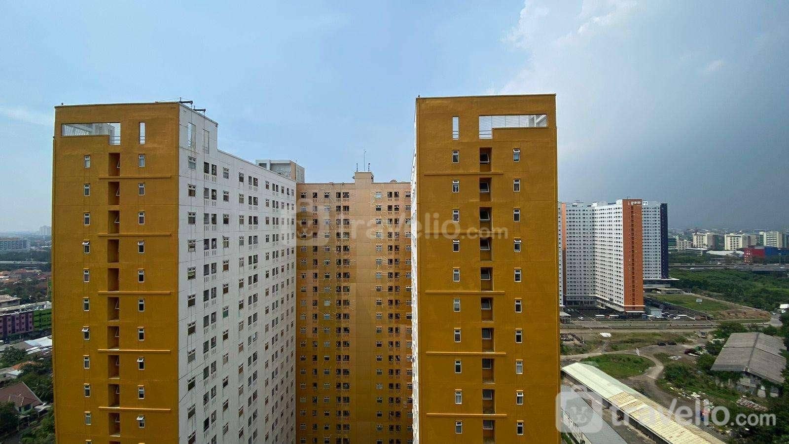 Best Comfy 2BR At Green Pramuka City By Travelio Best Comfy 2BR At Green Pramuka City By Travelio