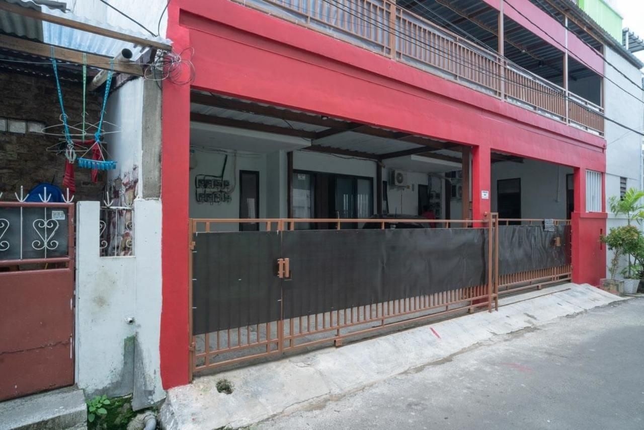 เรดดอร์ซ ใกล้ซารินาห์ จาการ์ตา (Reddoorz Near Sarinah Jakarta)0