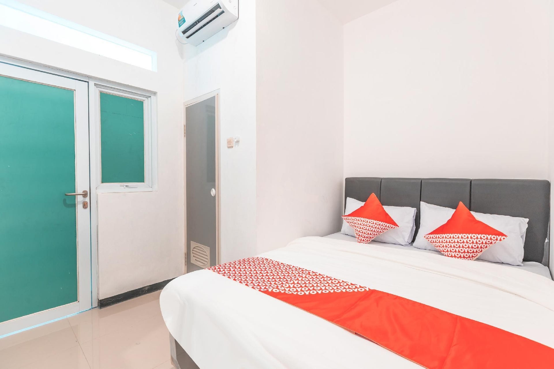 ซูเปอร์ โอโอวายโอ 2223 เจแอนด์บี รูม อูตัน คายู (Super OYO 2223 J&b Room Utan Kayu)4