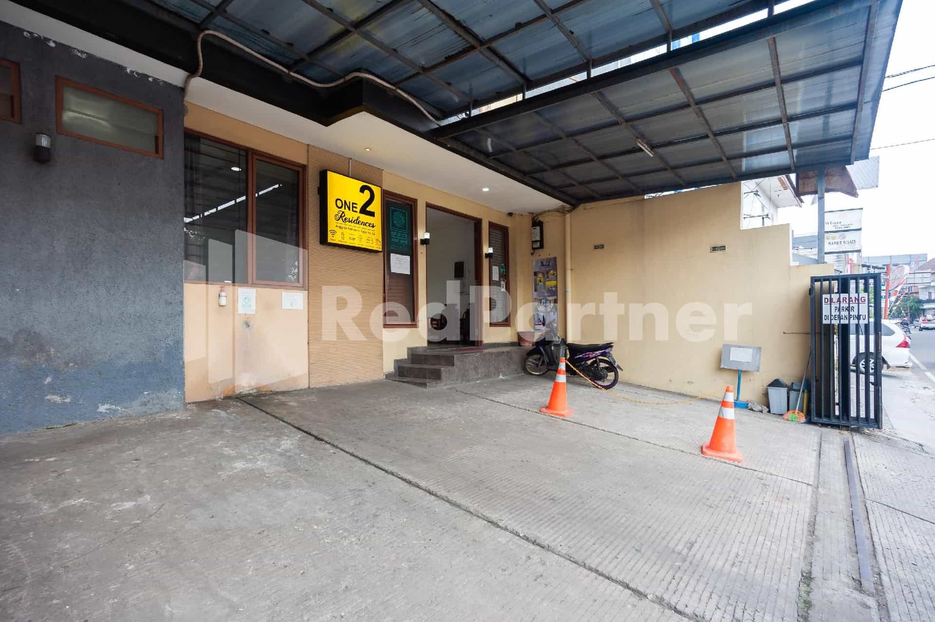 วัน 2 เรสซิเดนซ์ ใกล้สลิปี จายา มอลล์ มิตรา เรดดอร์ซ วัน 2 เรสซิเดนซ์ ใกล้สลิปี จายา มอลล์ มิตรา เรดดอร์ซ