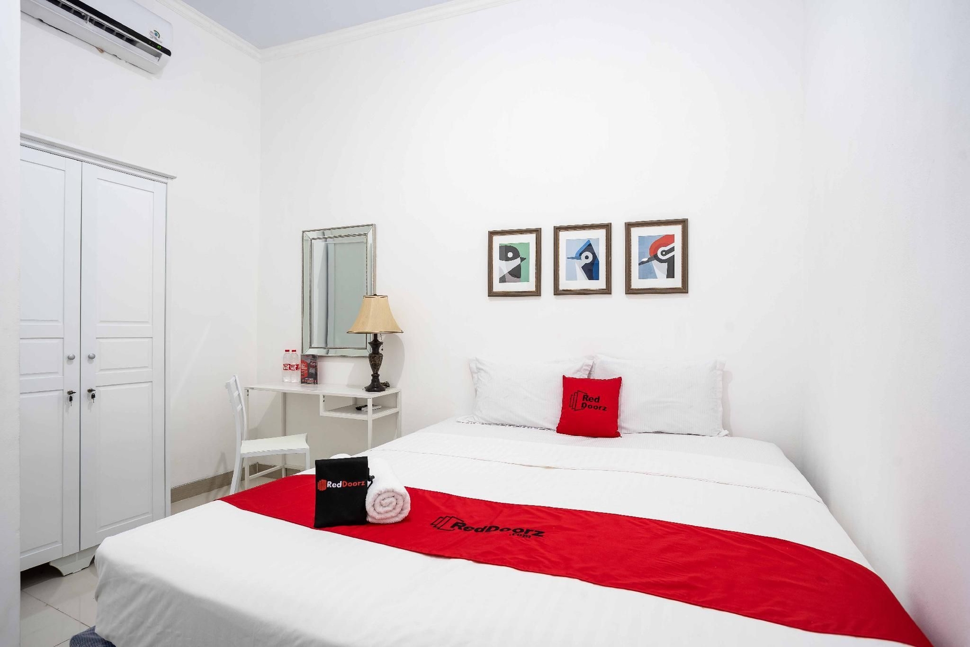 เรดดอร์ซ แอท มาตรามัน (RedDoorz @ Matraman)3
