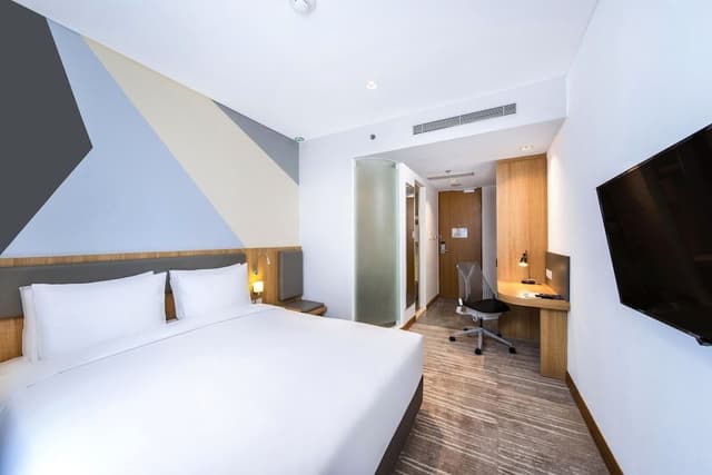 Standard Double or Twin Room (Free Breakfast)