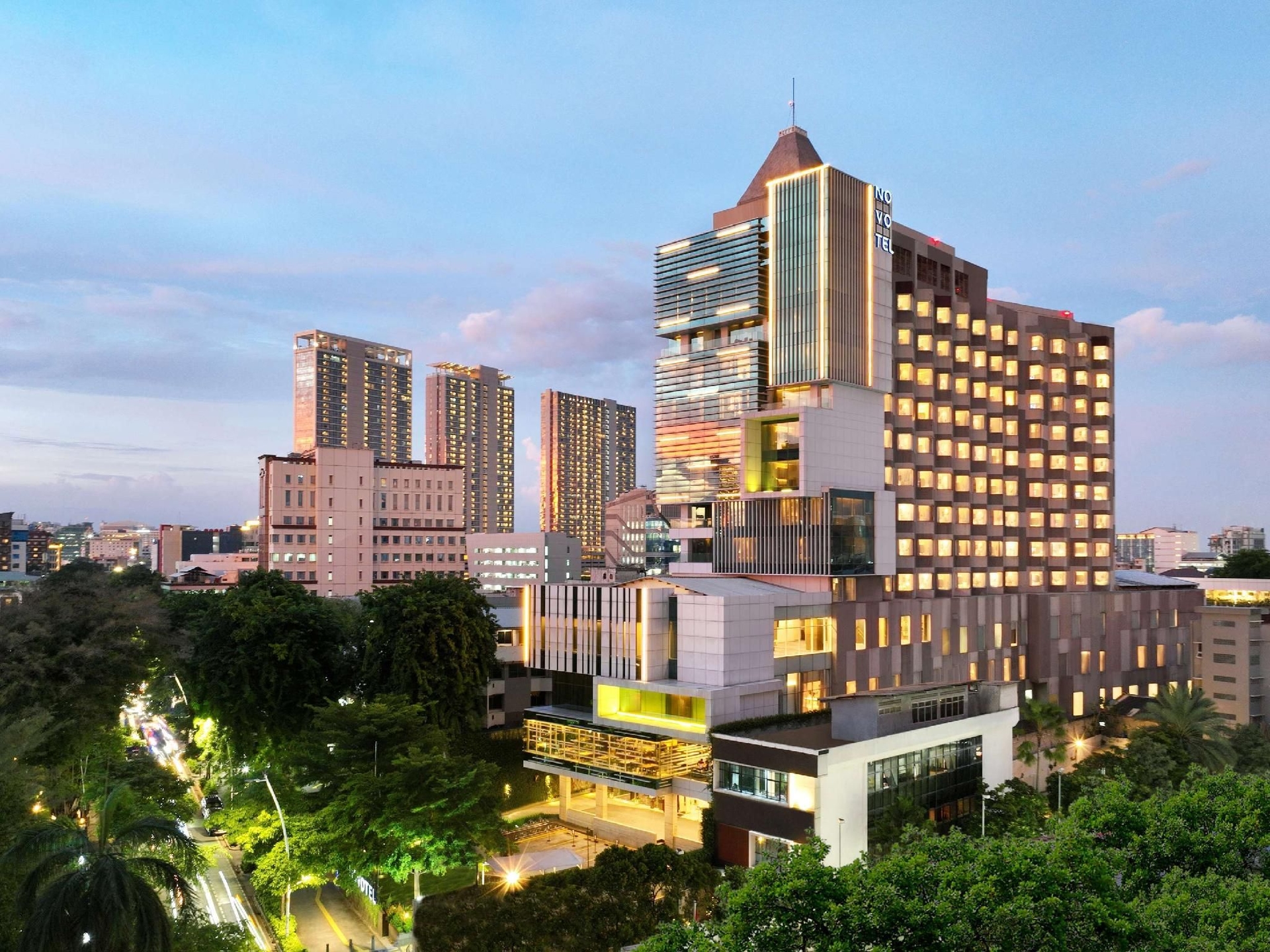 โนโวเทล จาการ์ต้า จิกินี (Novotel Jakarta Cikini)1