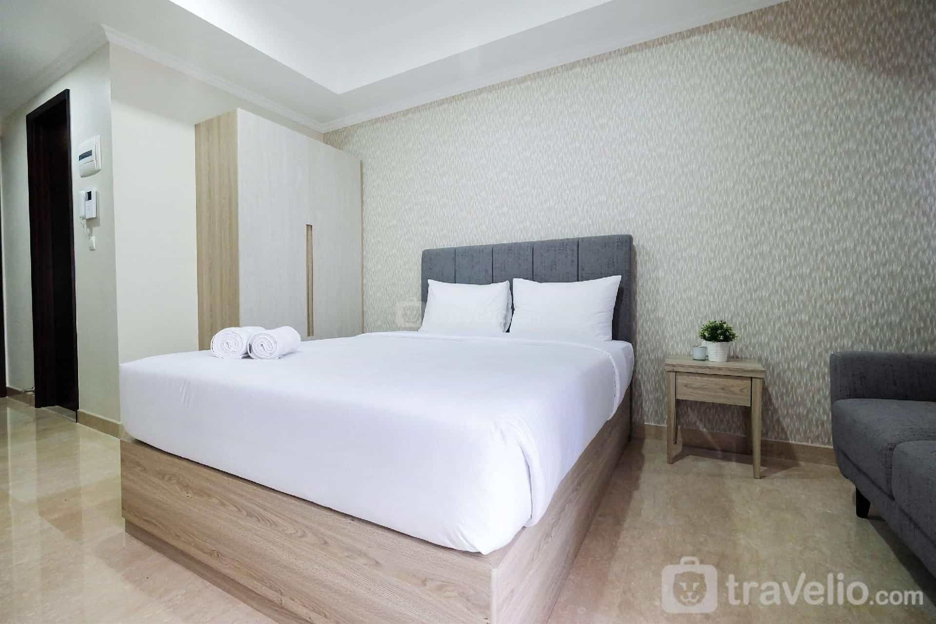 Minimalist Studio Menteng Park Apt By Travelio Minimalist Studio Menteng Park Apt By Travelio