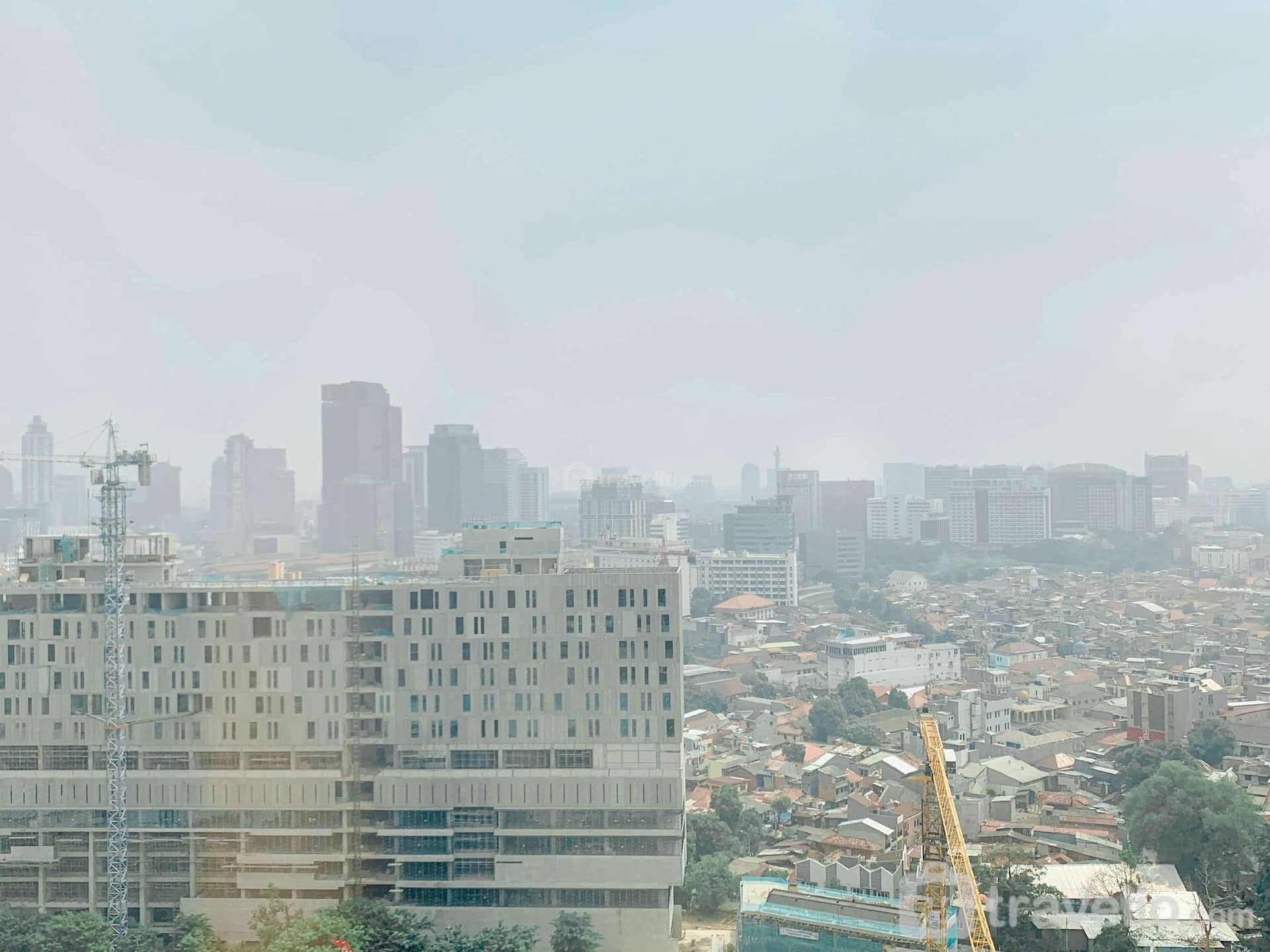 Minimalist Studio Room at Menteng Park By Travelio Minimalist Studio Room at Menteng Park By Travelio