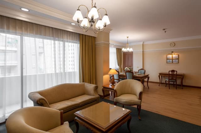 Executive Suite