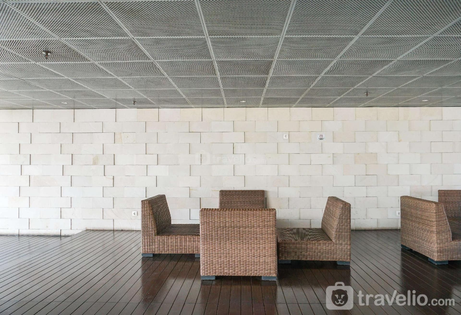 Stunning Studio Room @Menteng Park Apt By Travelio Stunning Studio Room @Menteng Park Apt By Travelio