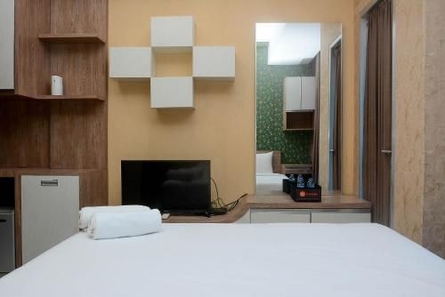 Gorgeous and Strategic Studio Apartment at Capitol Park Residence By Travelio1