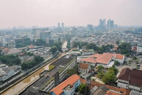 ห้องสตูดิโอสวยหรู ที่ เมนเตง พาร์ค โดย ทราเวลิโอ (Fancy and Nice Studio at Menteng Park By Travelio)0