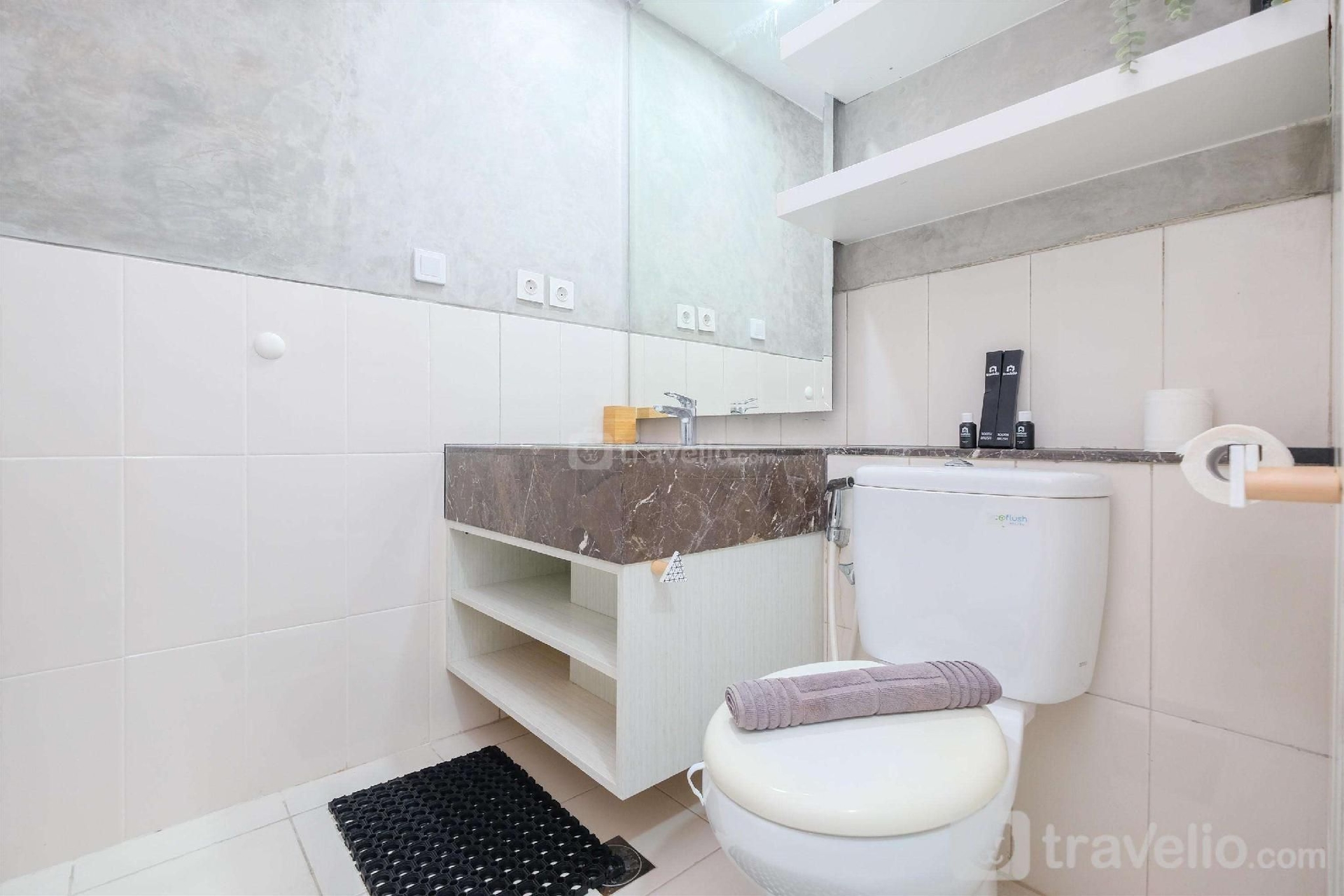 ห้องสตูดิโอเรียบง่ายแต่อบอุ่น ที่ ไนน์ เรสิเดนซ์ โดย ทราเวลิโอ (Simple Comfort Studio Nine Residence By Travelio)4