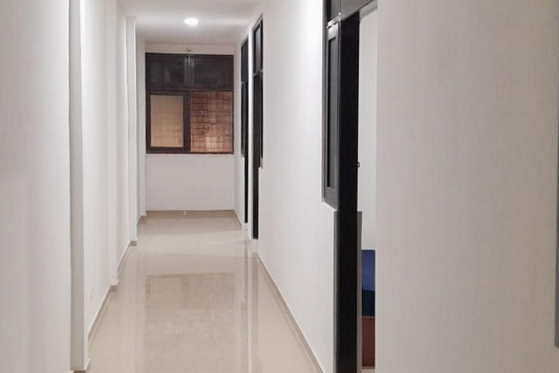 RedDoorz near Pasar Baru 43