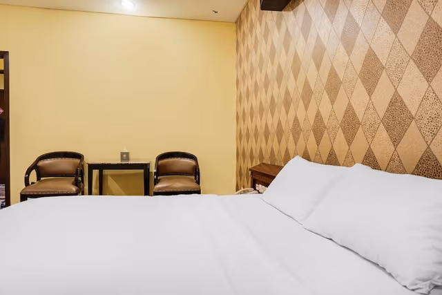 Deluxe Suite