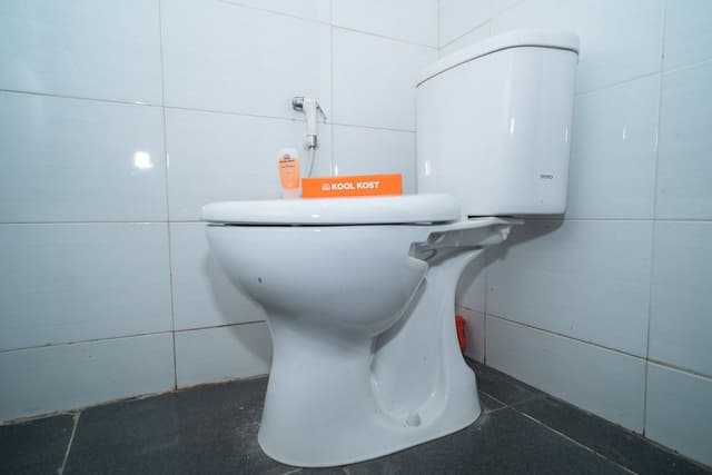 Standard Room, Shared Bathroom (Reddoorz)