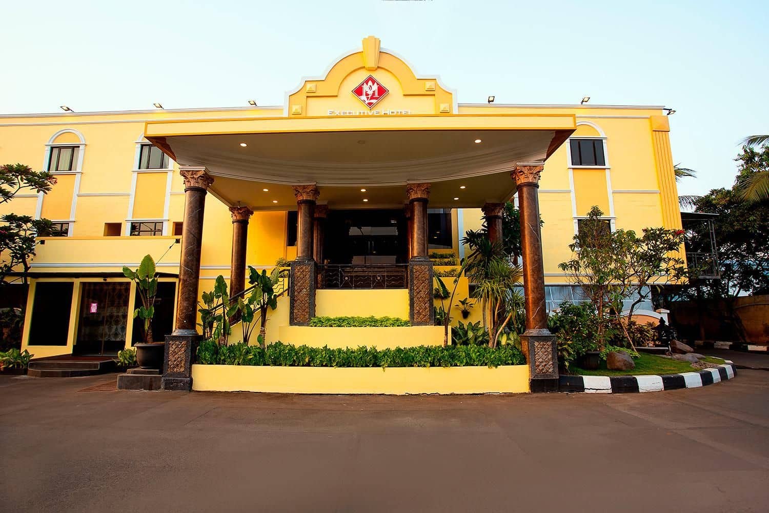 BI Executive Hotel BI Executive Hotel