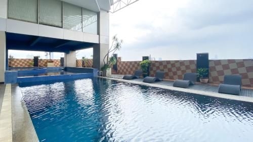 คอมฟอร์ต ทูเบดรูม ที่ มังกา ดัว บาย ทราเวลลิโอ (Comfort 2BR at Mangga Dua By Travelio)0