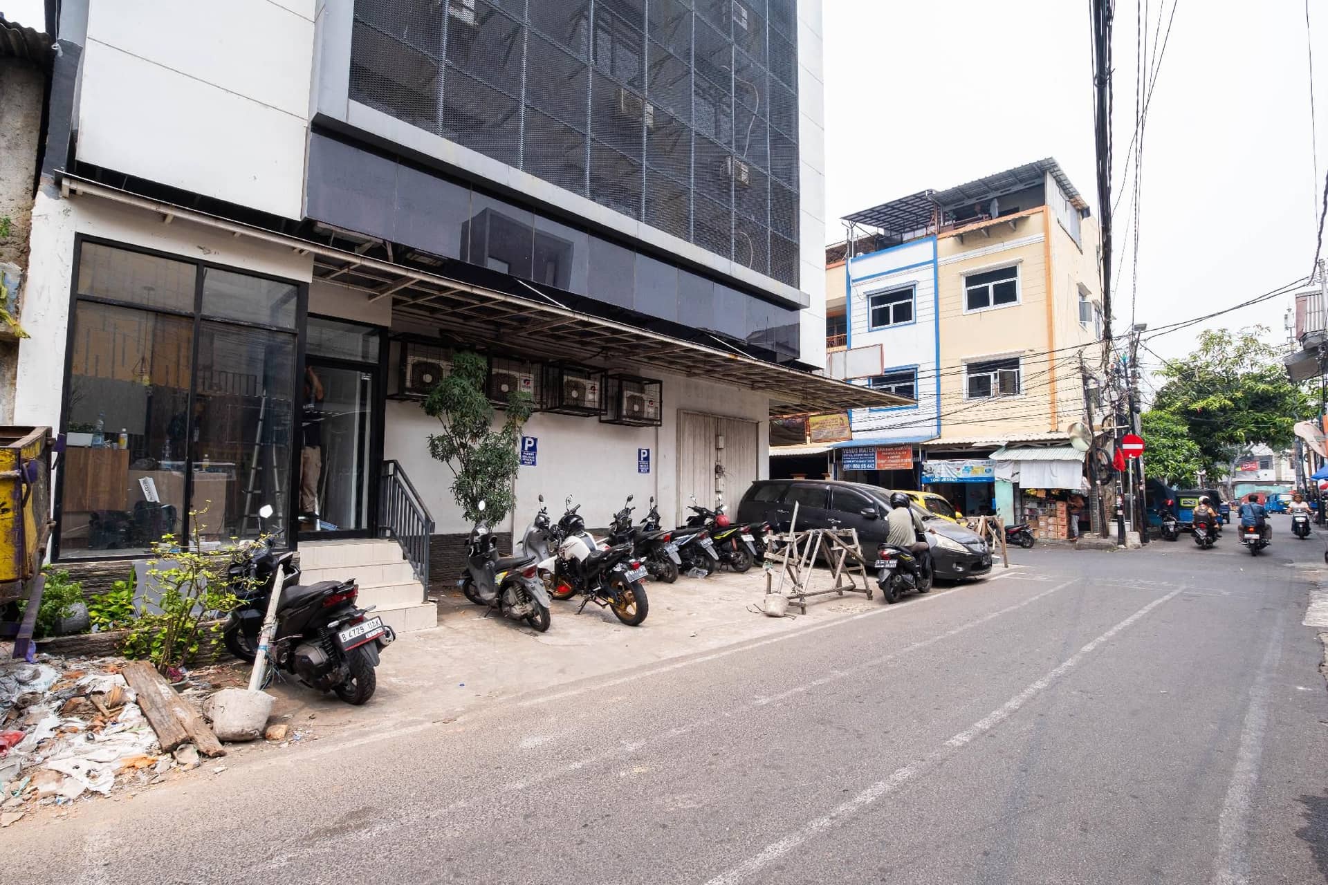 เคโลว์นา ดวีวรรณะ เรสซิเดนซ์ เคโลว์นา ดวีวรรณะ เรสซิเดนซ์