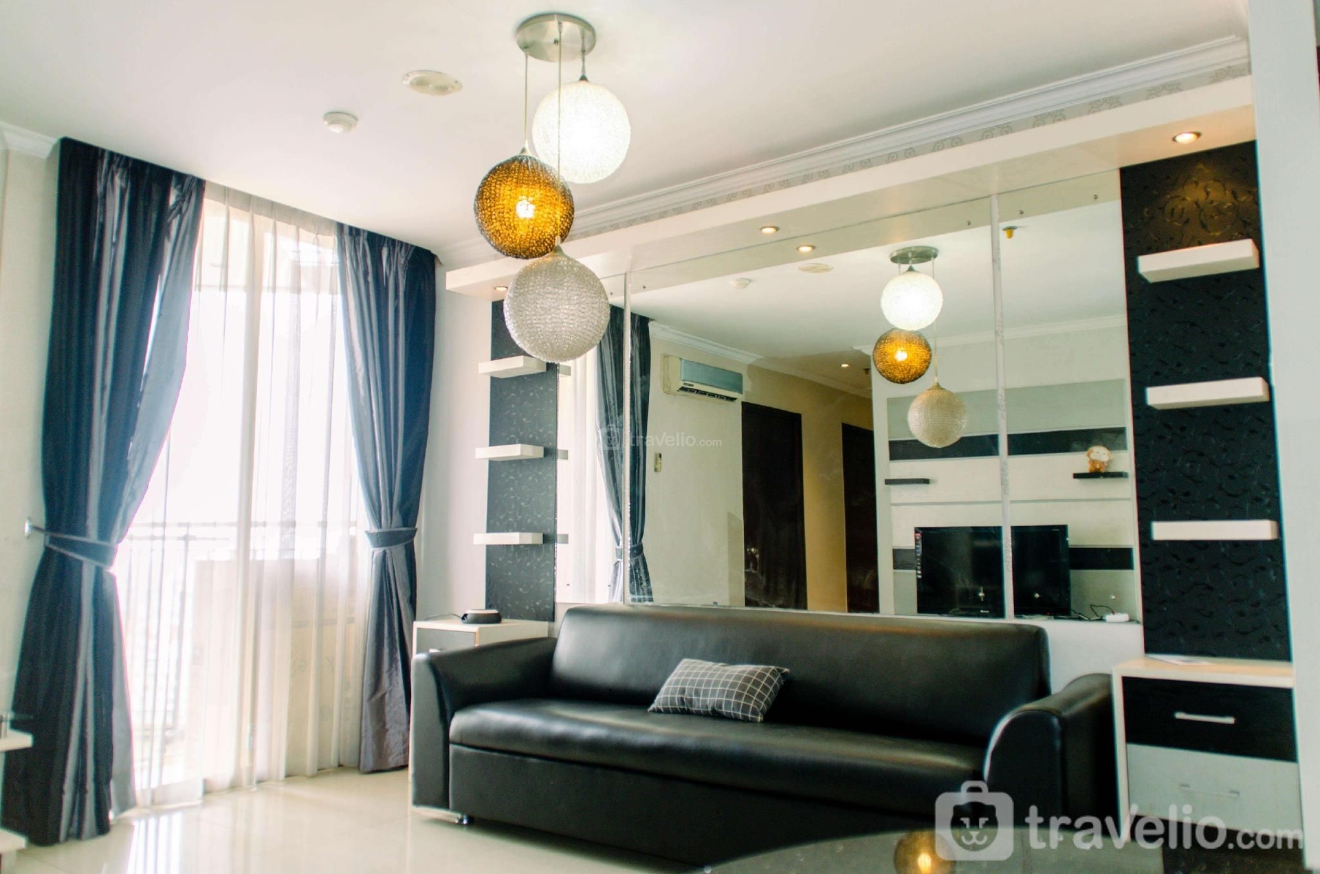 ห้องพัก 2 ห้องนอนสุดสบายที่แมงกา ดัว โดย ทราเวลิโอ (Comfy and Relax 2BR at Mangga Dua By Travelio)2