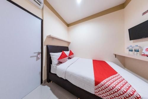 โอโย 478 บัลคอน บีรู (OYO 478 Balcon Biru)2