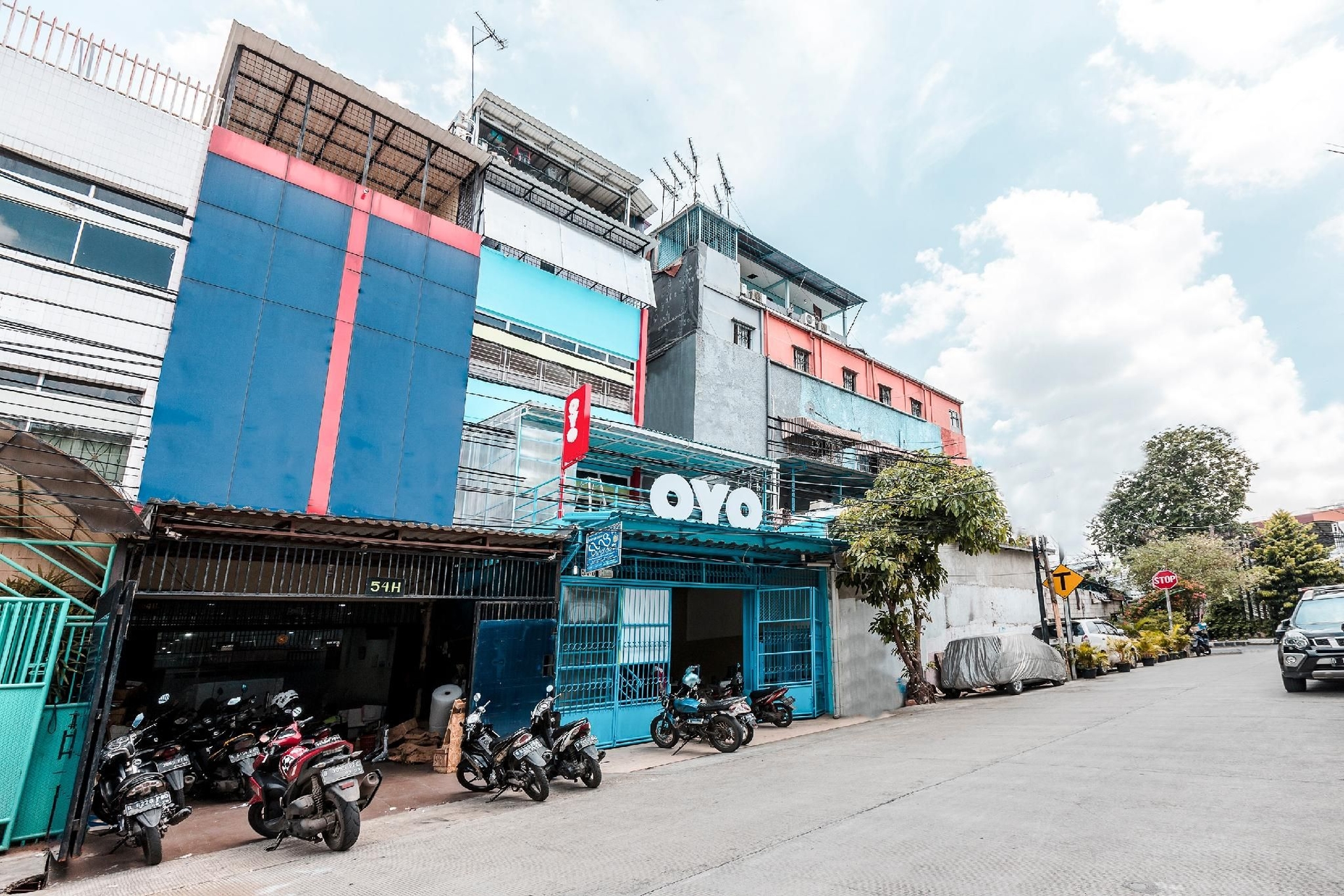 โอโย 478 บัลคอน บีรู (OYO 478 Balcon Biru)0