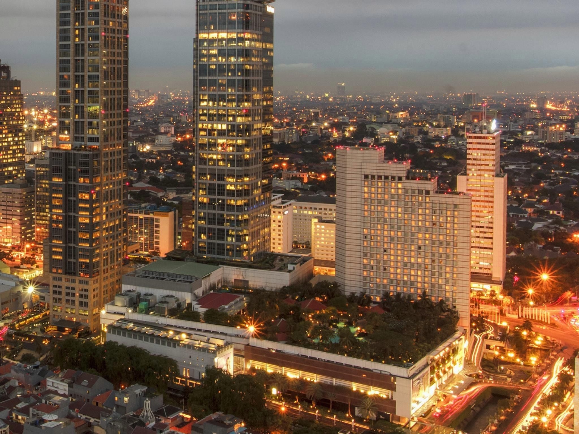โรงแรมทวิน (Twins Hotel)0