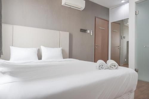 Spacious 3BR Green Central City Glodok By Travelio3