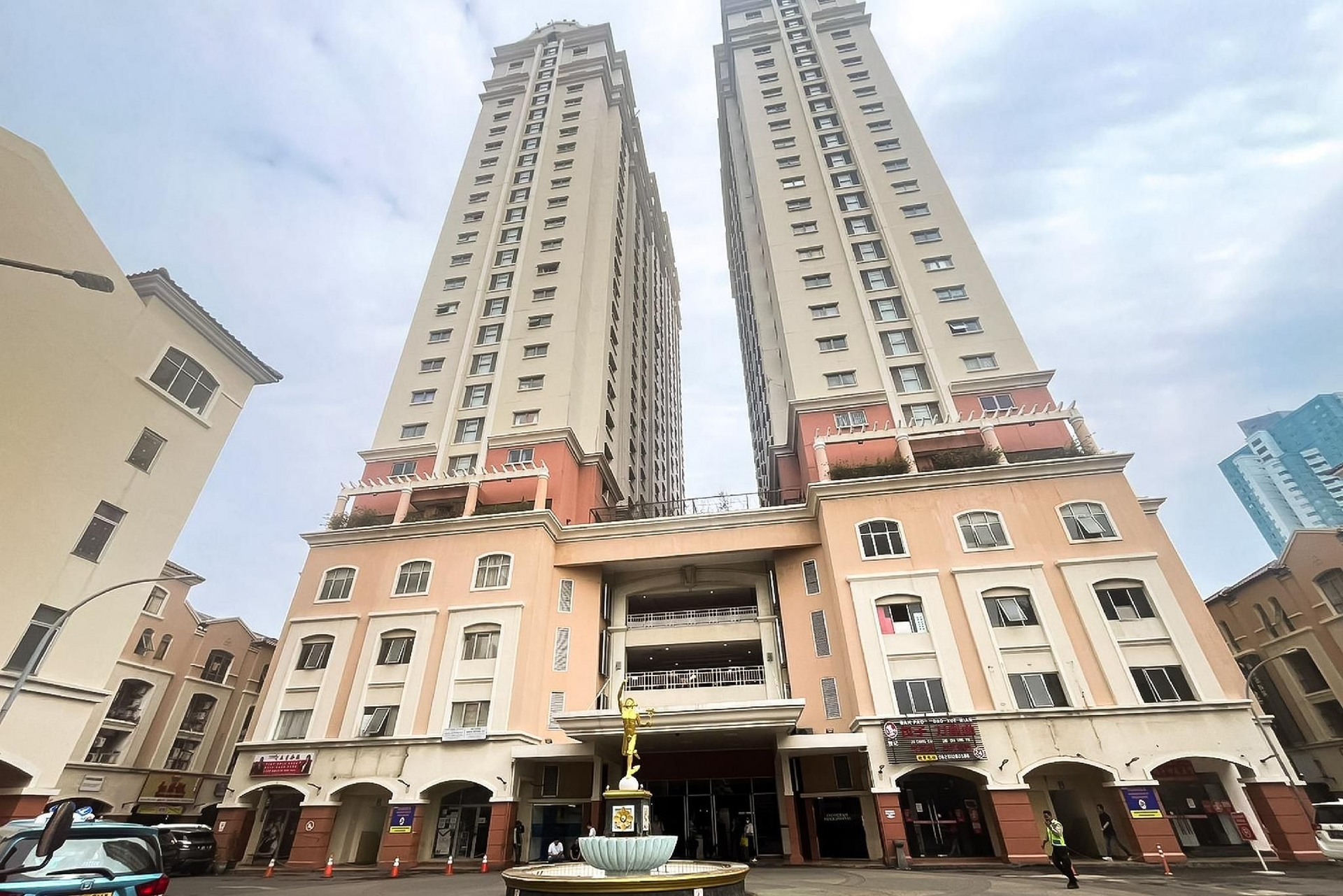 เรดลิฟวิ่ง อพาร์ทเมนต์ เมดิเตอรานิอา กาจาห์ มาดา - เอส'รูม ทาวเวอร์ เอ (RedLiving Apartemen Mediterania Gajah Mada - S'Room Tower A)0