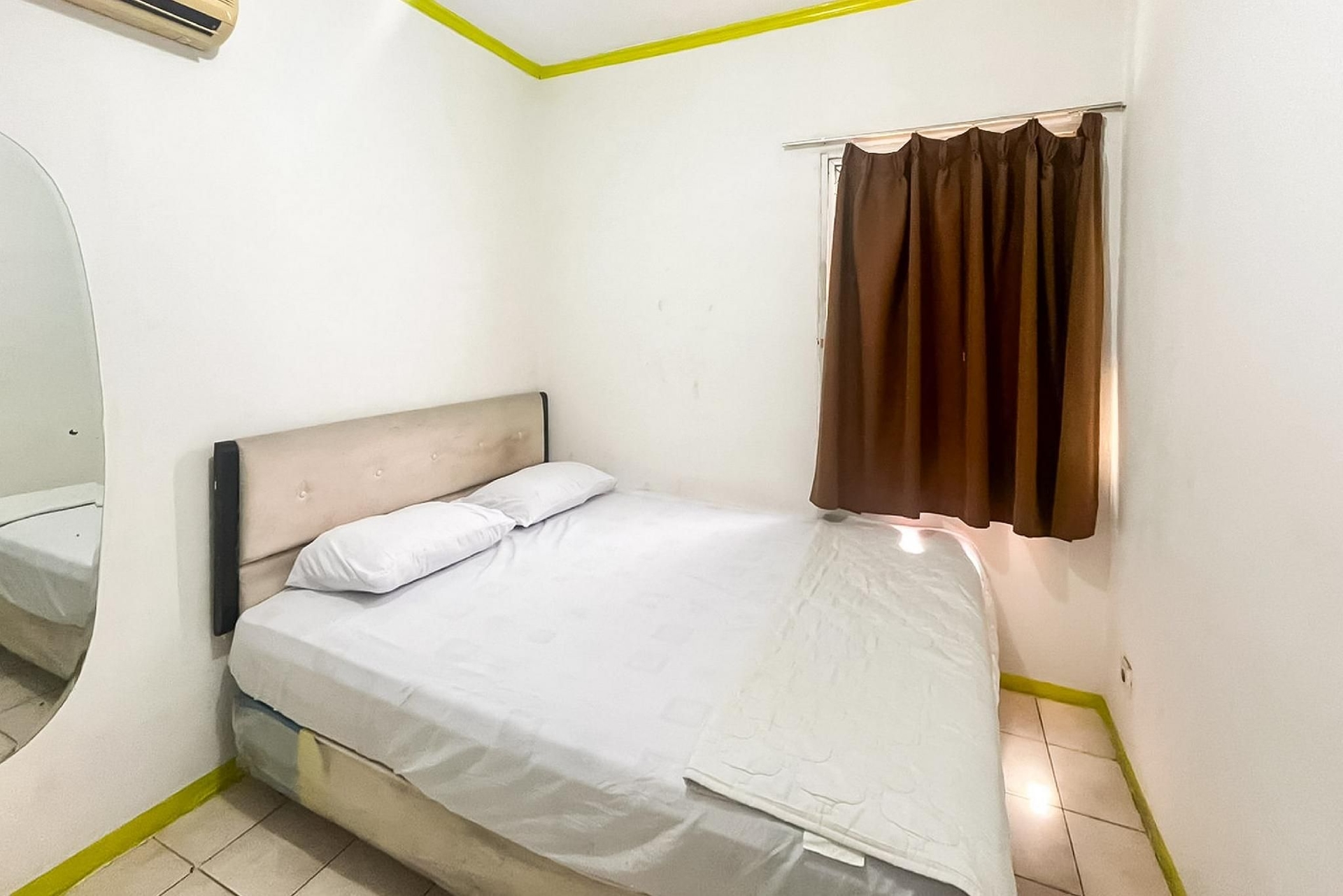 เรดลิฟวิ่ง อพาร์ทเมนต์ เมดิเตอรานิอา กาจาห์ มาดา - เอส'รูม ทาวเวอร์ เอ (RedLiving Apartemen Mediterania Gajah Mada - S'Room Tower A)2