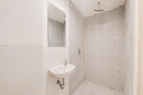 Good Choice Studio Aeropolis Residence By Travelio4