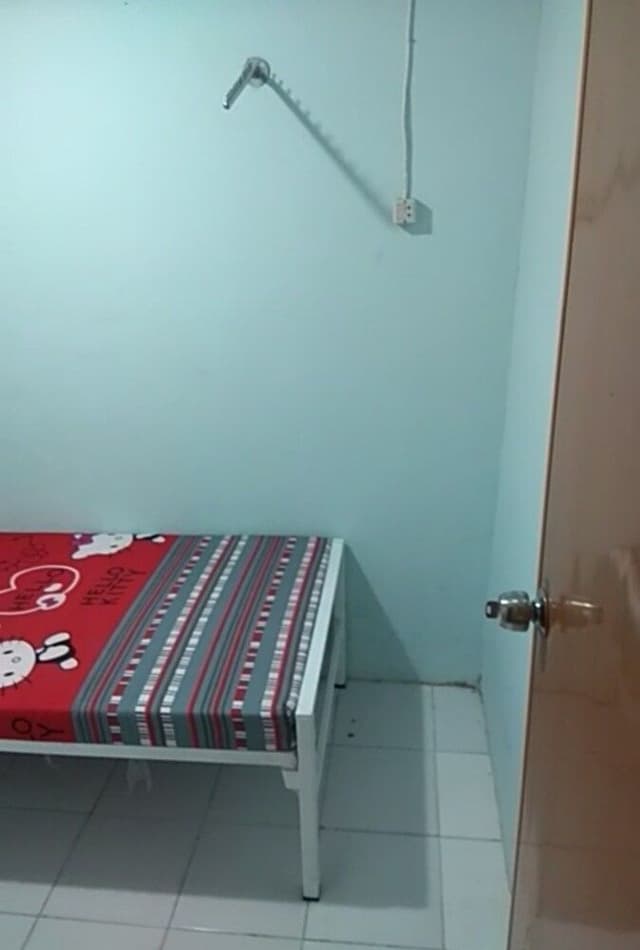 Standard Single Room, Shared Bathroom