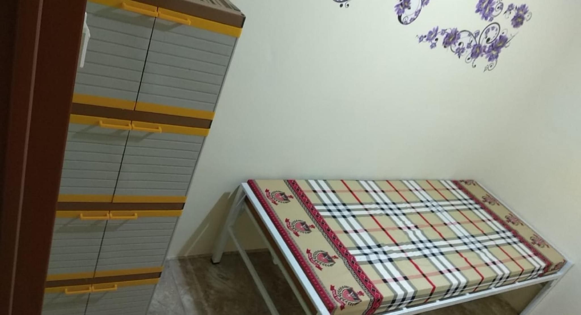 Eiffel Residence Petojo - Female Only3
