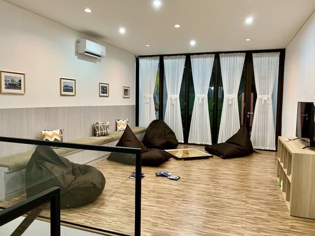 Basic Shared Dormitory, Mixed Dorm