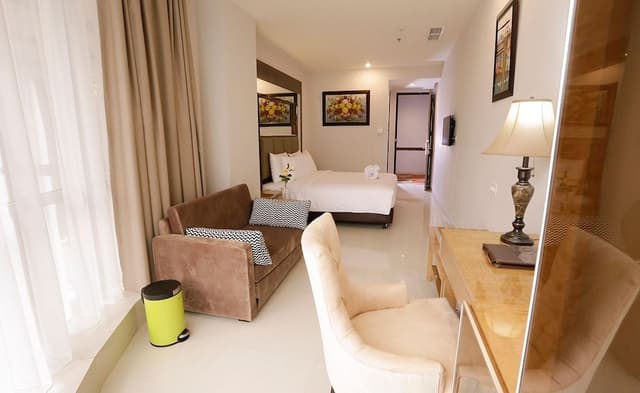 Executive Room