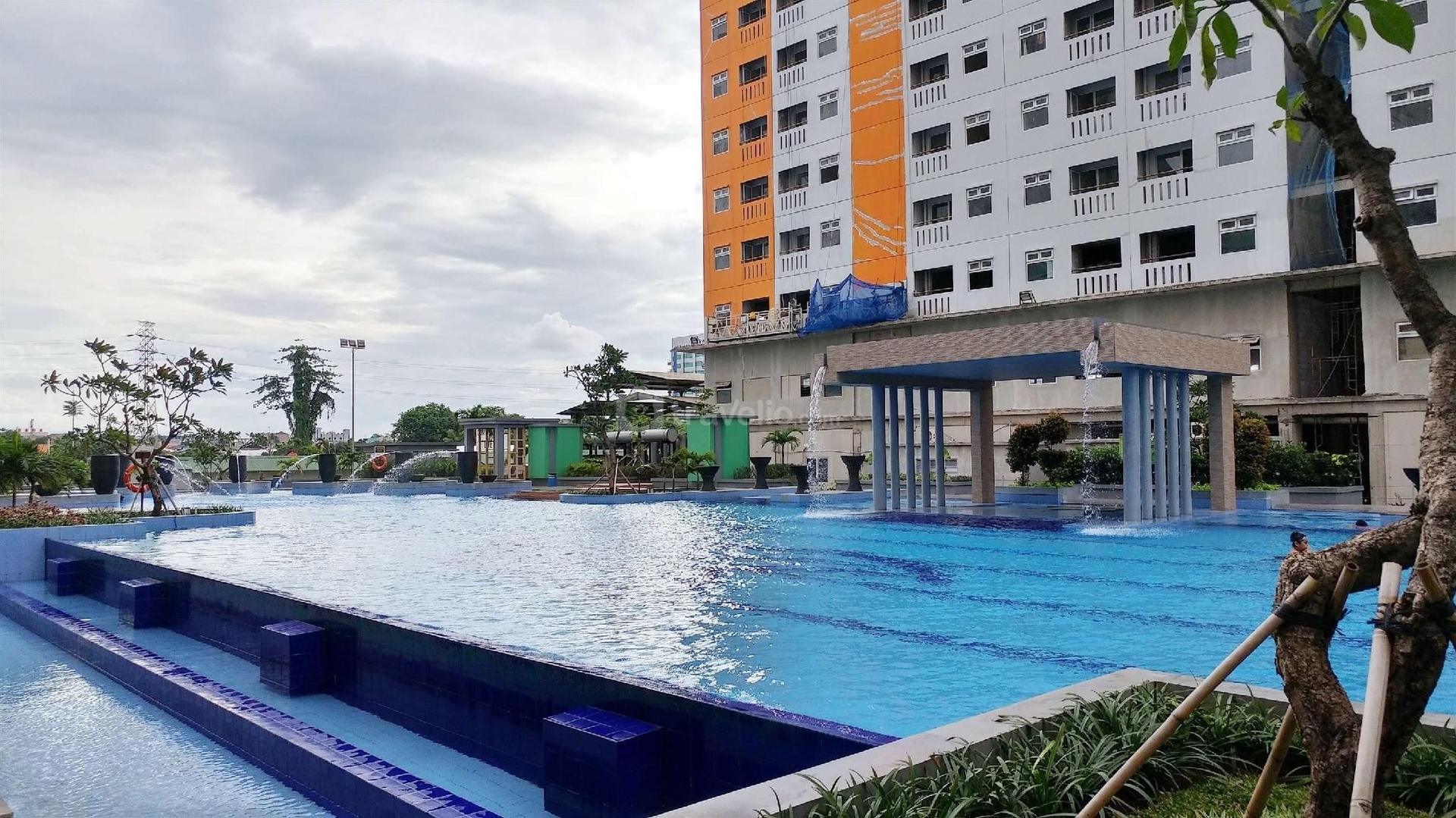 ความสะดวกสบายได้รับการออกแบบ 2 ห้องนอน เมืองปรามุคา กรีน โดย ทราเวลลิโอ (ComfortDesigned 2BR Green Pramuka City By Travelio)2