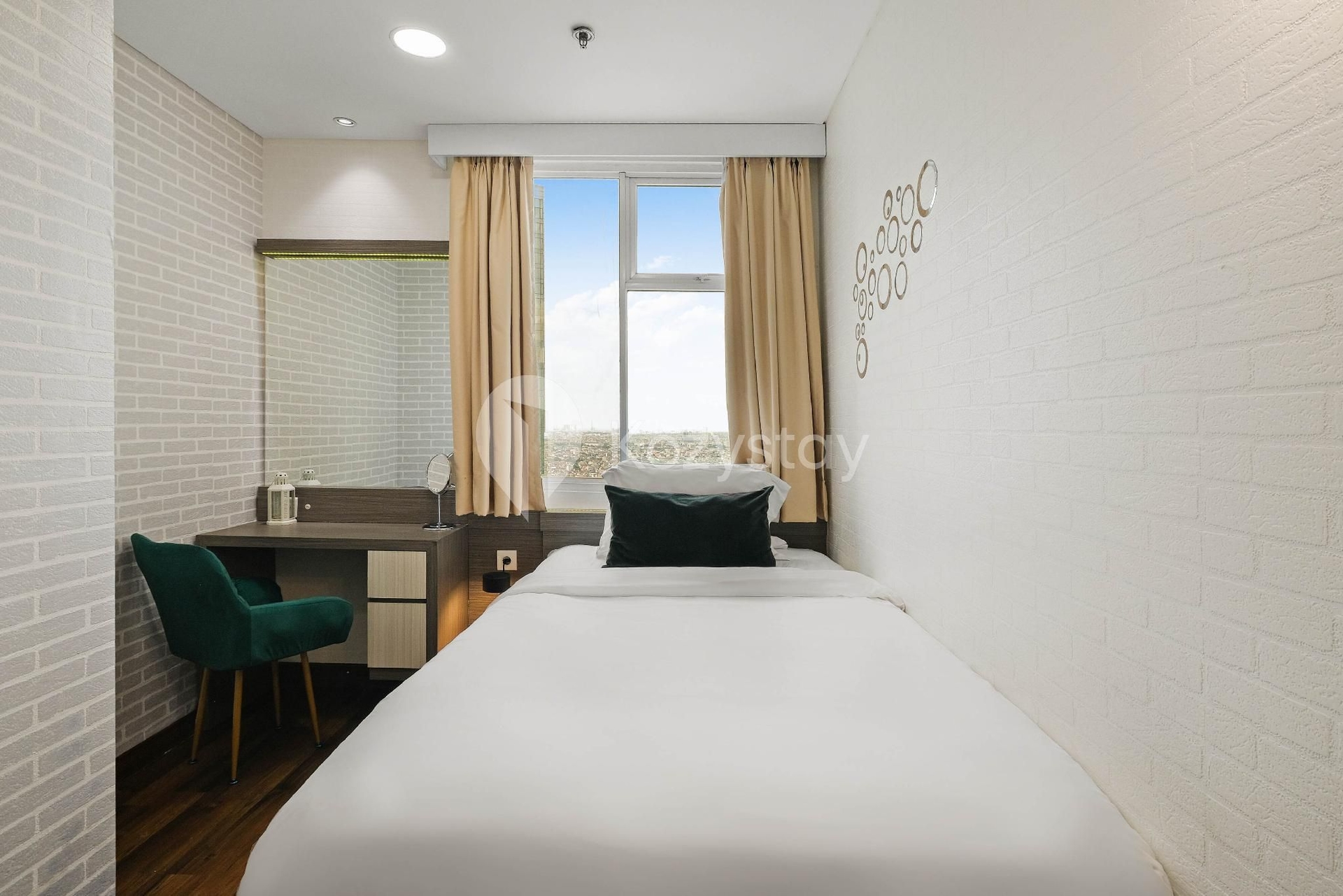Meadow by Kozystay | Newly Renovated | Kebon Jeruk0