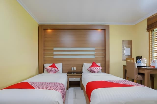 Standard Twin Room