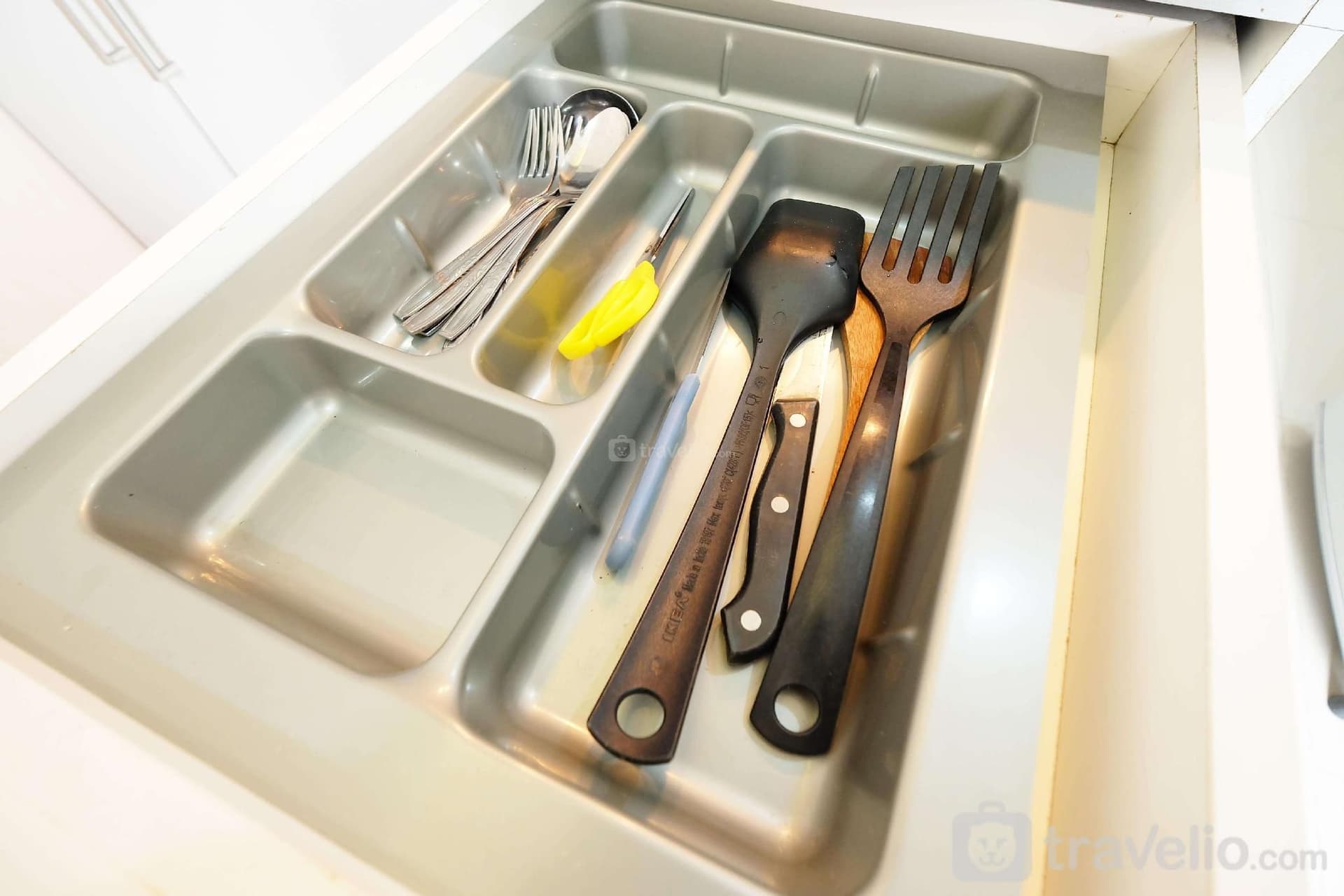 Apt 2BR with Mall Access @Green Pramuka - Travelio Apt 2BR with Mall Access @Green Pramuka - Travelio