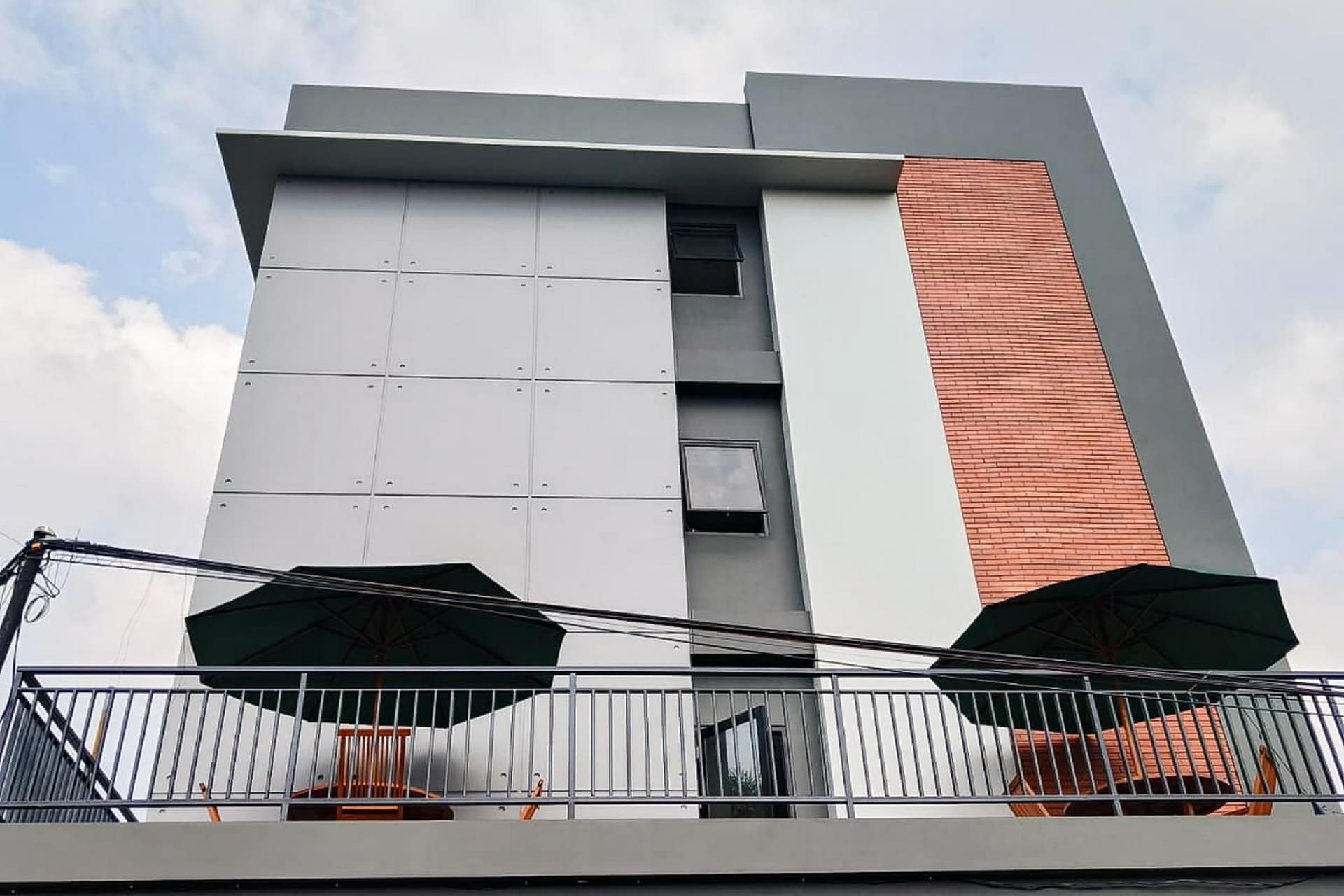 Urbanview Greenville Jakarta Urbanview Greenville Jakarta