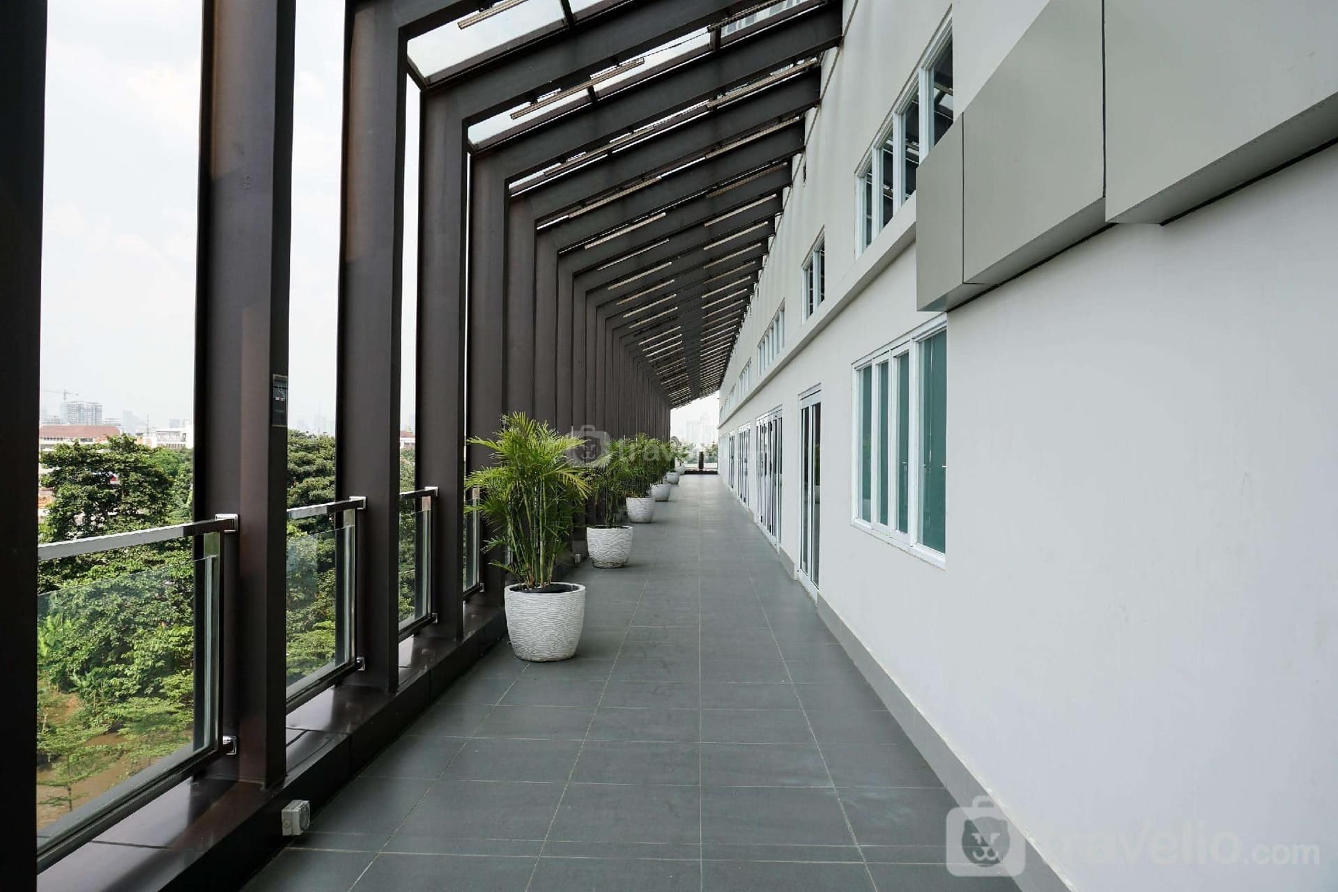 Modern 2BR Apartment Maqna Residence By Travelio Modern 2BR Apartment Maqna Residence By Travelio