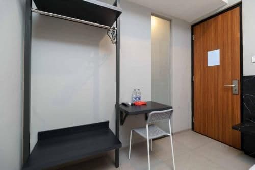 RedDoorz Room