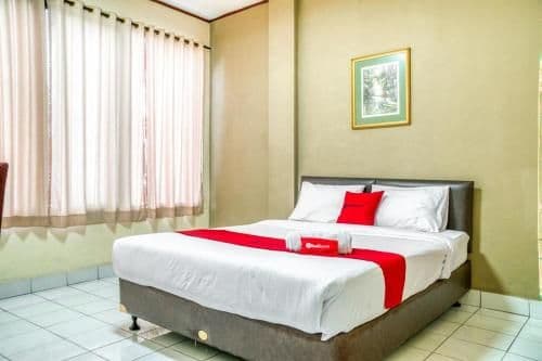 RedDoorz Room